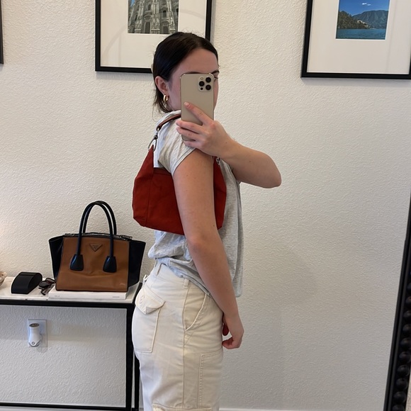 Gucci Red Shoulder Bag - Picture 4 of 6